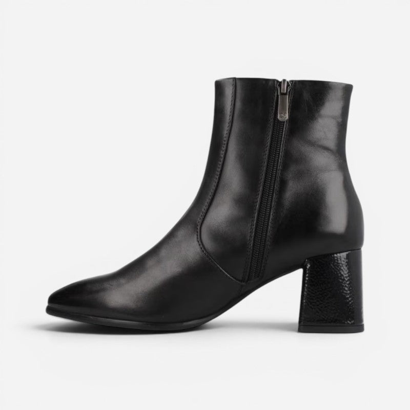 Millie 01 Black