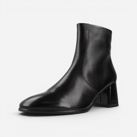 Millie 01 Black