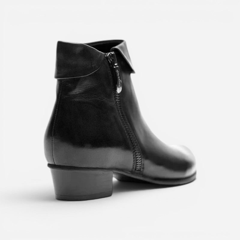 Stefany 03 Black